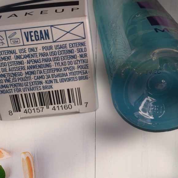 Hydro Grip Set + Refresh Dewy Makeup Setting Spray | Milk Makeup | Brand New - Picture 5 of 14